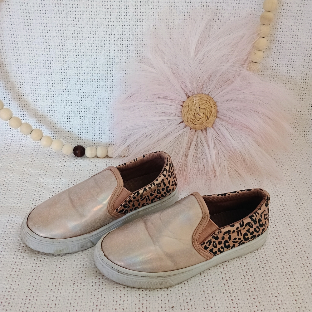 Capelli of New York Rose Gold And Leopard
